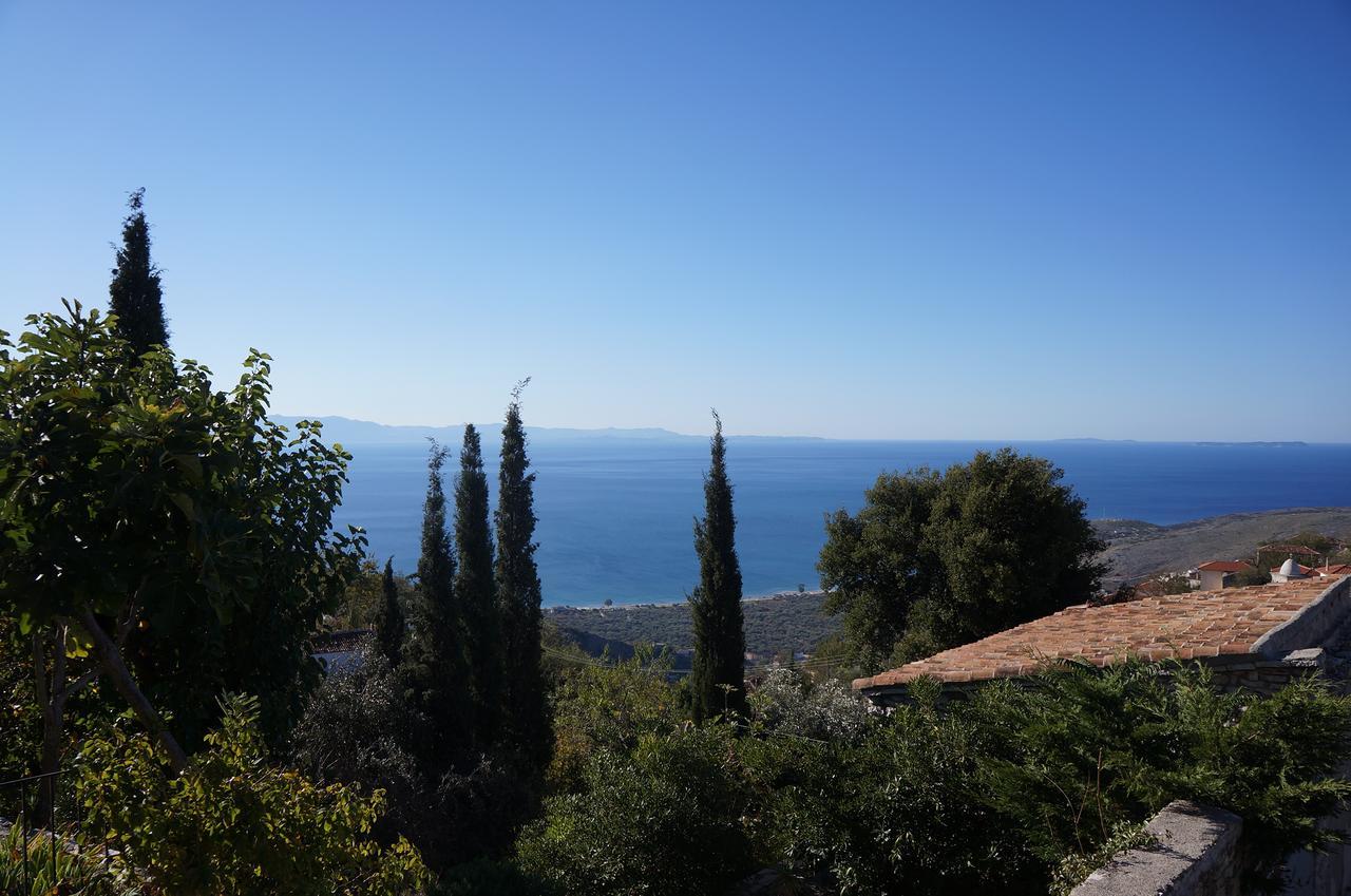 Les Villas De Qeparo Esterno foto